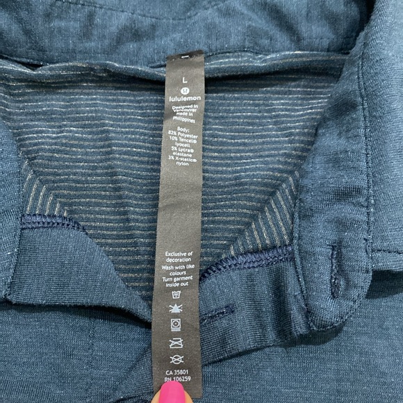 Men’s Lululemon collar shirt - Picture 2 of 2